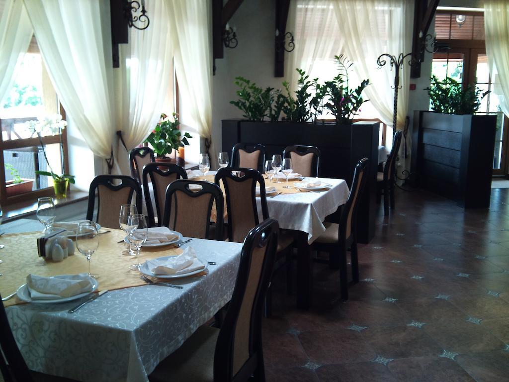 Chalet Hotel Ζιτόμιρ Εξωτερικό φωτογραφία