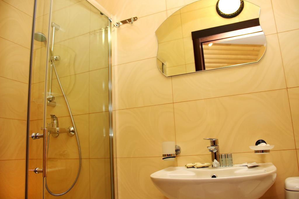 Chalet Hotel Ζιτόμιρ Δωμάτιο φωτογραφία